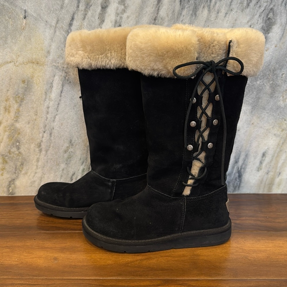 Ugg boots black suede 6 shearling lined